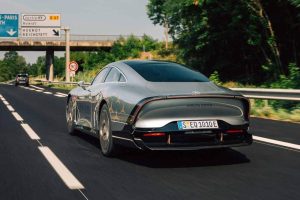 mercedes-vision-eqxx-747-mile-drive (6)