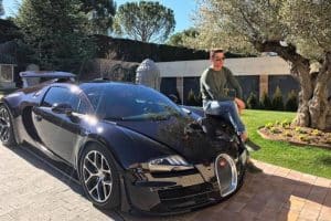 ronaldo’s veyron crash 05