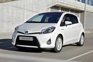 yaris-hybrid-ext-23-gms-2012-495129