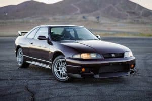 1995-Nissan-Skyline-R33-22