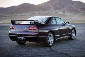 1995-Nissan-Skyline-R33-23