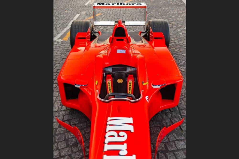 https://autogreeknews.gr/wp-content/uploads/2022/07/1998-Ferrari-F300-Formula-1-Schumacher-10.jpg