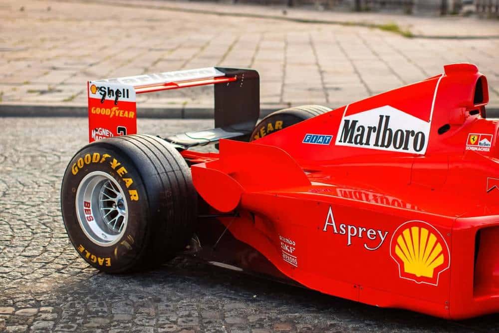 https://autogreeknews.gr/wp-content/uploads/2022/07/1998-Ferrari-F300-Formula-1-Schumacher-18.jpg