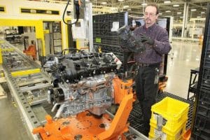 2010-197573-chrysler-pentastar-v6-engine-productio