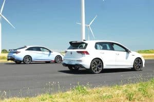 2022-vw-golf-r-mk8-drags-2022-hyundai-elantra-n-dc