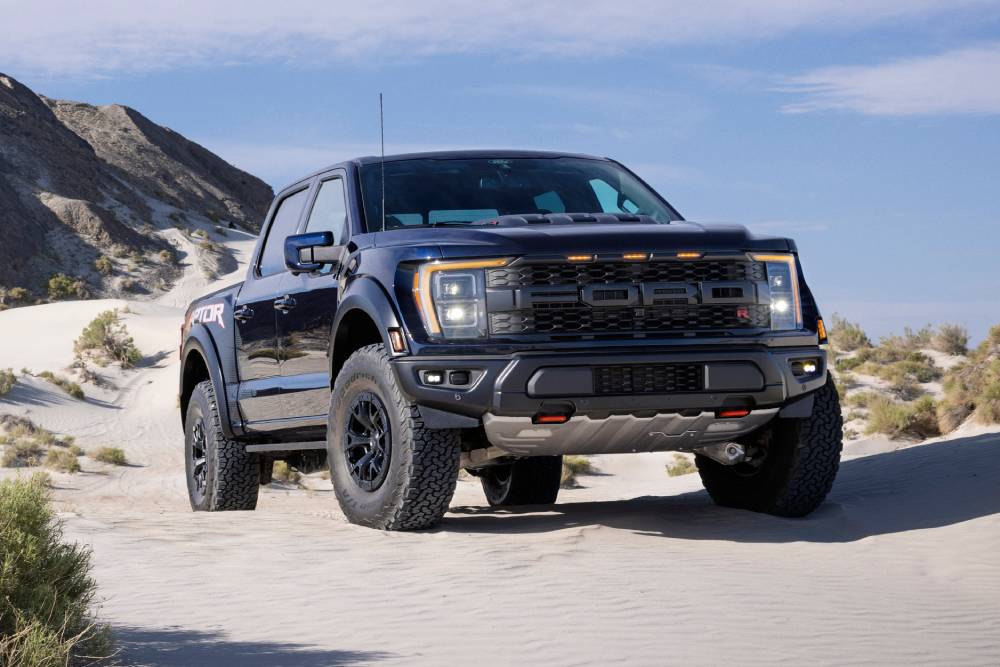 https://autogreeknews.gr/wp-content/uploads/2022/07/2023-F-150-Raptor-R_exterior_-Antimatter-Blue_-01-1.jpg