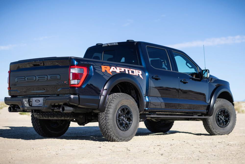 https://autogreeknews.gr/wp-content/uploads/2022/07/2023-F-150-Raptor-R_exterior_-Antimatter-Blue_-05-1.jpg