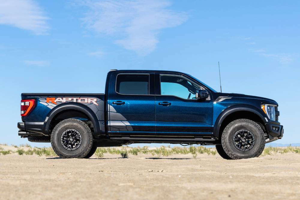 https://autogreeknews.gr/wp-content/uploads/2022/07/2023-F-150-Raptor-R_exterior_-Antimatter-Blue_-06-1.jpg