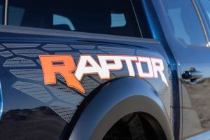 2023 F-150 Raptor R_exterior_ Antimatter Blue_ 11 (1)