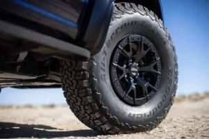 2023 F-150 Raptor R_exterior_ Antimatter Blue_ 12 (1)