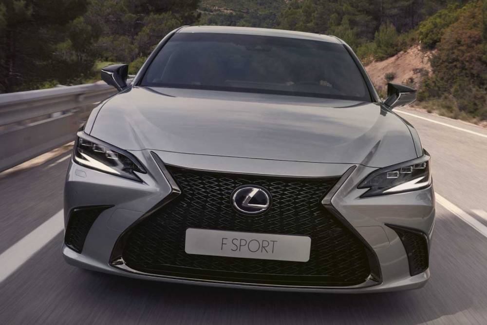 https://autogreeknews.gr/wp-content/uploads/2022/07/2023-lexus-es-europe-3.jpg