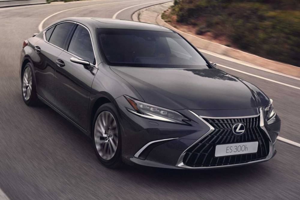 https://autogreeknews.gr/wp-content/uploads/2022/07/2023-lexus-es-europe-4.jpg