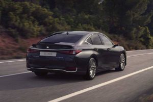 2023-lexus-es-europe (6)
