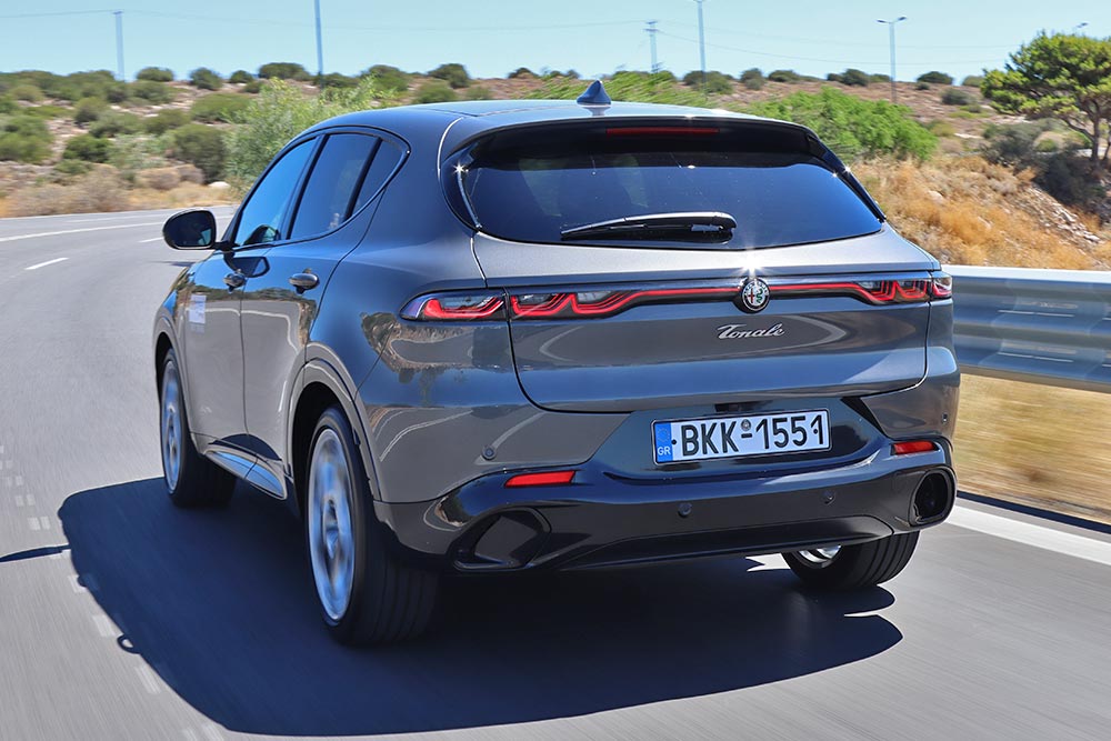 https://autogreeknews.gr/wp-content/uploads/2022/07/Alfa-Romeo-Tonale-1.5-130-PS-17.jpg