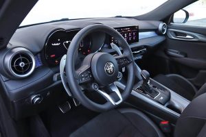 Alfa Romeo Tonale 1.5 130 PS (32)