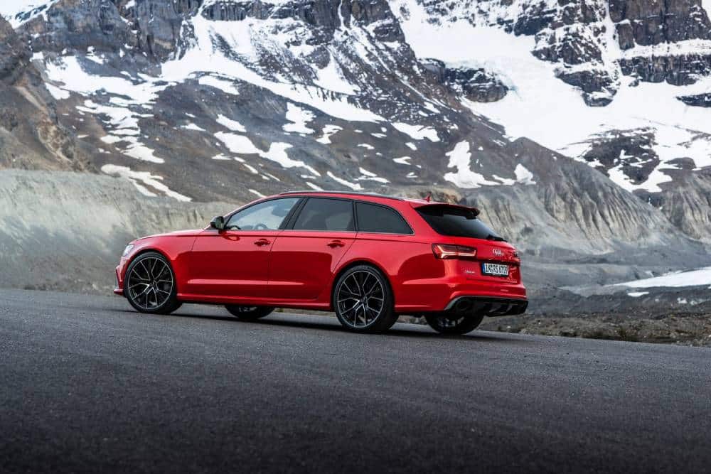 https://autogreeknews.gr/wp-content/uploads/2022/07/Audi-RS6-43.jpg
