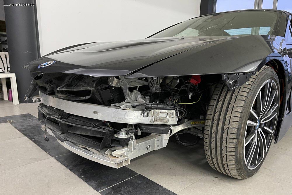 https://autogreeknews.gr/wp-content/uploads/2022/07/BMW-i8-crash-4.jpg