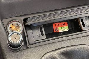 BMW_323i_E30_1985_nove_for_sale (12)