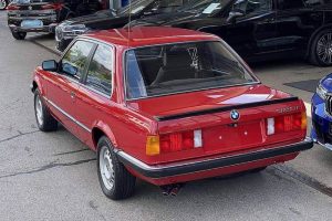 BMW_323i_E30_1985_nove_for_sale (22)