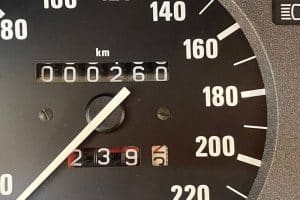 BMW_323i_E30_1985_nove_for_sale (23)