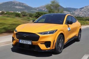 Ford Mustang Mach-E GT (1)