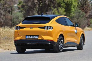 Ford Mustang Mach-E GT (10)