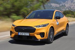 Ford-Mustang-Mach-E-GT