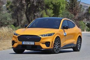 Ford Mustang Mach-E GT (7)