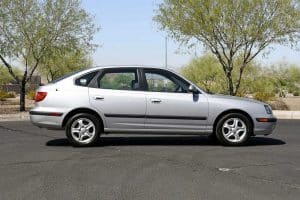 Hyundai-Elantra-2003-(9)