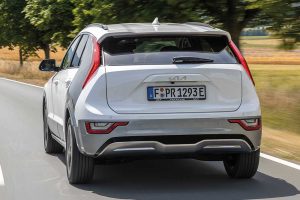 Kia-Niro-2022-test-drive-(10)