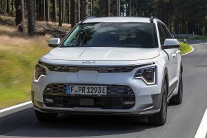 Kia-Niro-2022-test-drive-(8)