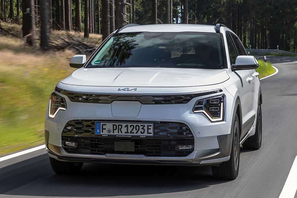 https://autogreeknews.gr/wp-content/uploads/2022/07/Kia-Niro-2022-test-drive-8.jpg