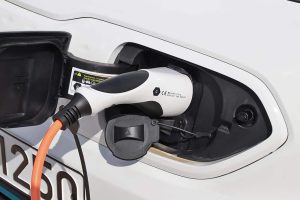 Kia-Niro-EV-charge