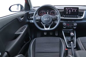Kia-Stonic-1.0-T-GDI-100-HP-(16)