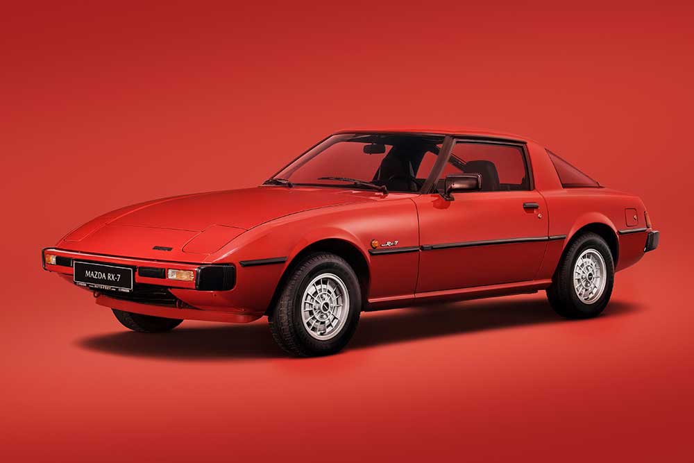 https://autogreeknews.gr/wp-content/uploads/2022/07/Mazda-RX-7-1978-5.jpg