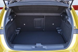 Opel Astra 1.2T 130 AT8 (31)