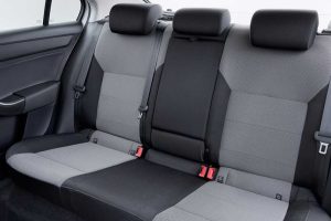 Skoda-Rapid-2013-(3)