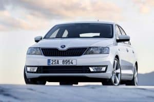 Skoda-Rapid-2013-(6)