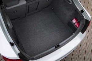 Skoda-Rapid-2013-(8)