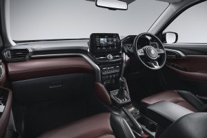 Suzuki-Grand-Vitara-2022-(3)