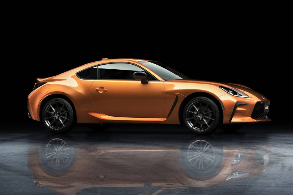 https://autogreeknews.gr/wp-content/uploads/2022/07/Toyota-GR86-RZ-10th-Anniversary-Limited-2.jpg