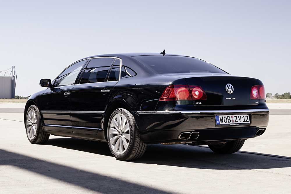 https://autogreeknews.gr/wp-content/uploads/2022/07/VW-Phaeton-5.jpg