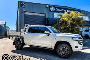 creative conversion land cruiser pick up 03
