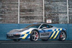 ferrari 458 italia police car 02
