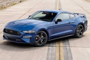 ford-mustang-my-2022-stealth-edition