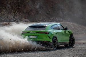 lamborghini urus phev