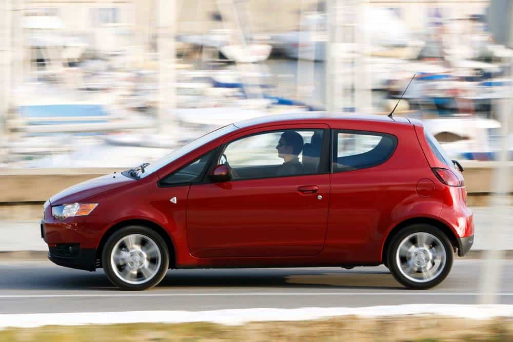 https://autogreeknews.gr/wp-content/uploads/2022/07/mitsubishi-colt-2008-11.jpg