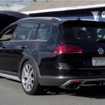 this-vw-golf-r-sleeper-with-an-audi-rs3-swap-is-th (1)