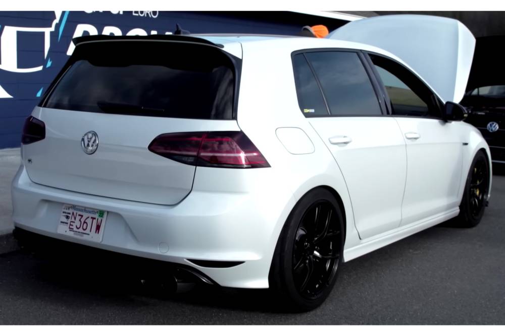 https://autogreeknews.gr/wp-content/uploads/2022/07/this-vw-golf-r-sleeper-with-an-audi-rs3-swap-is-th-4.jpg