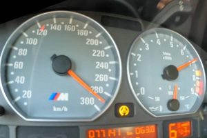 0-290 kmh bmw m3 csl